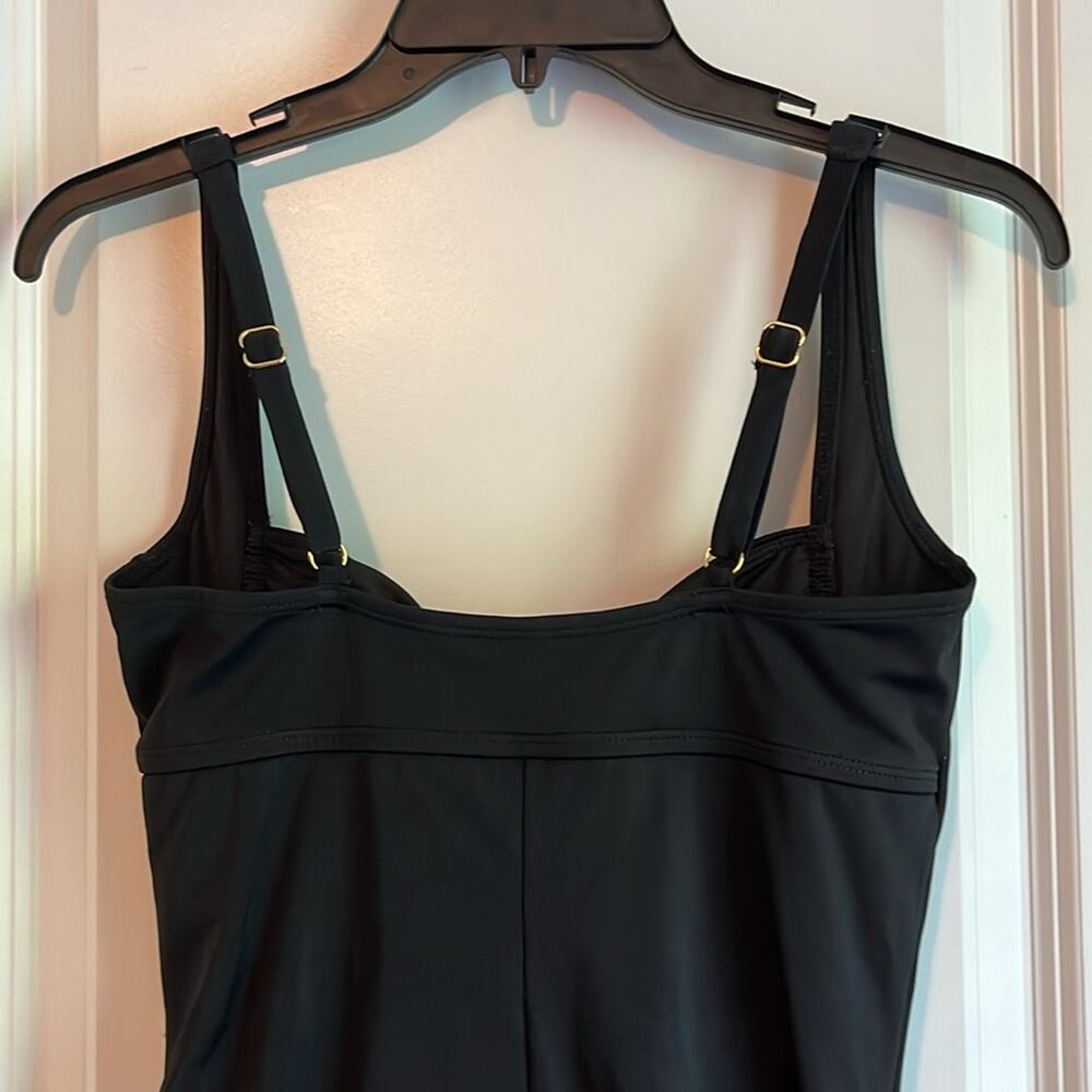 ⚡️ 3 for $30 ⚡️ Tropical Escape One Piece Black Swimsuit - Picture 5 of 10